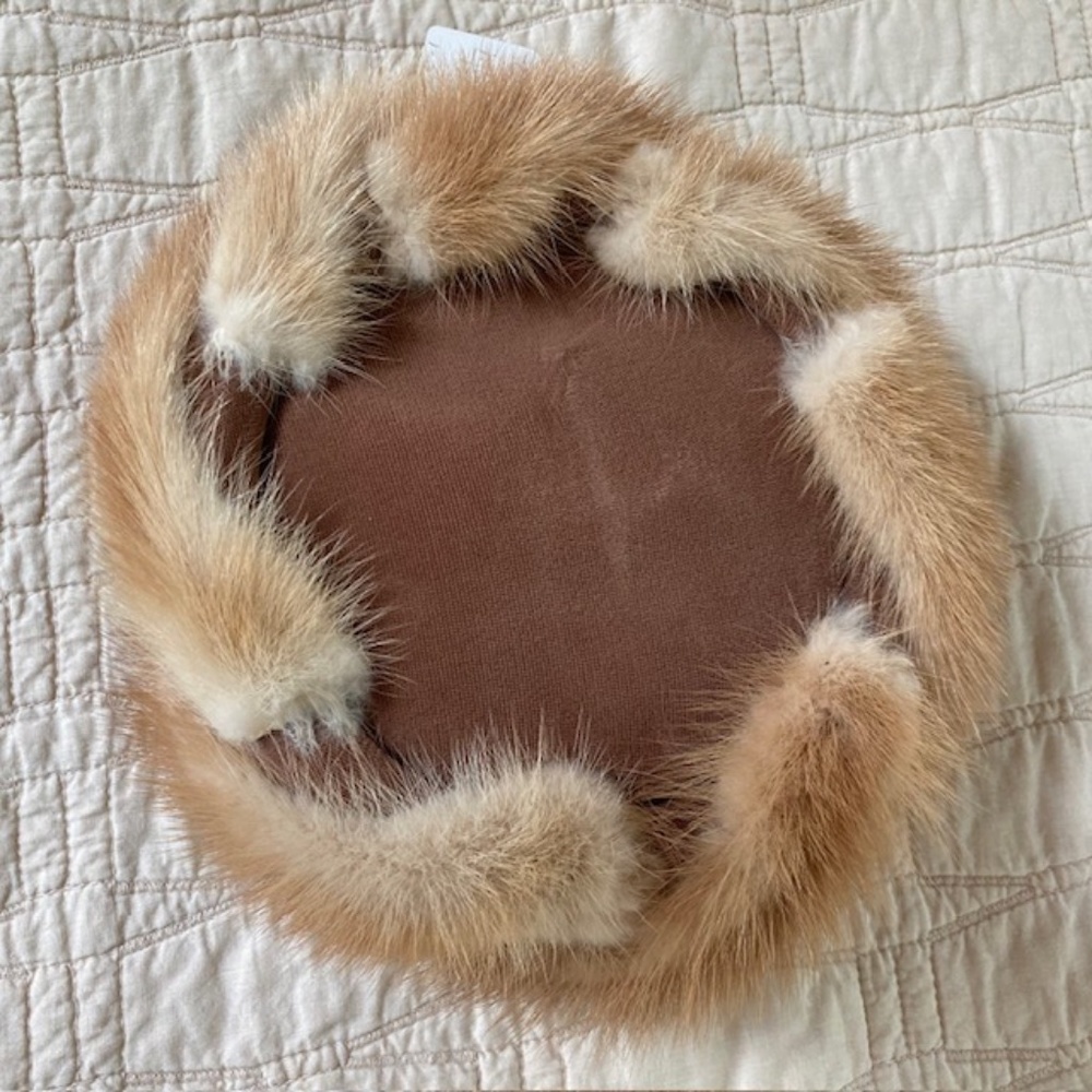 CONRAD & CHANDLER vintage mink tail hat
